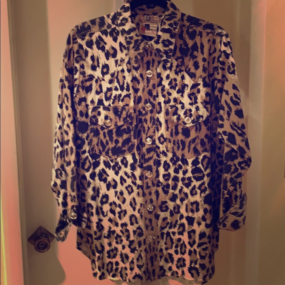 Funky vintage animal print button down top.